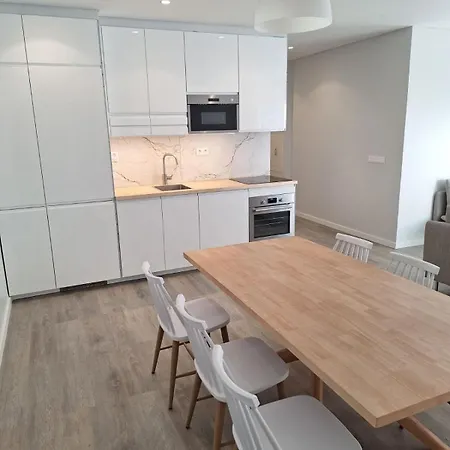 Center View Apartment